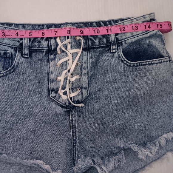 PACSUN HIGH RISE FESTIVAL LACE UP JEAN SHORTY SHORTS - Picture 4 of 12